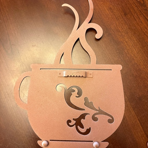 Set of 4 metal coffee mug decor. - Picture 12 of 12